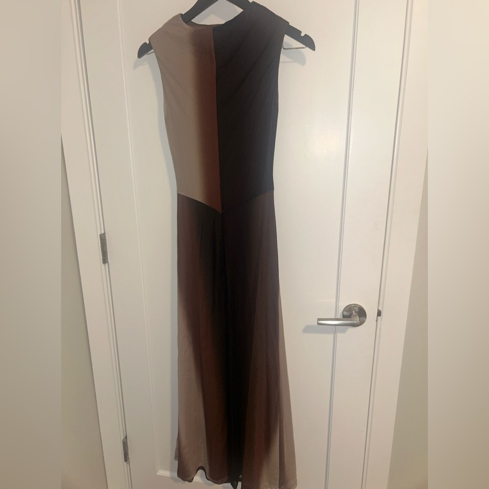 Mesh Sleeveless Maxi Dress - Picture 6 of 8